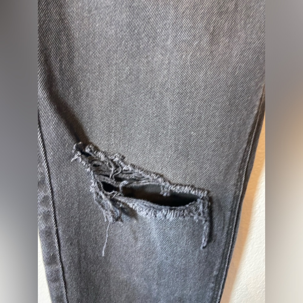American Eagle Black Distressed Mom Jeans Size 00 - Picture 3 of 10